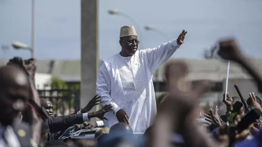 « Au temps de Sall, au moins on travaillait » : le Sénégal gagné par la nostalgie
